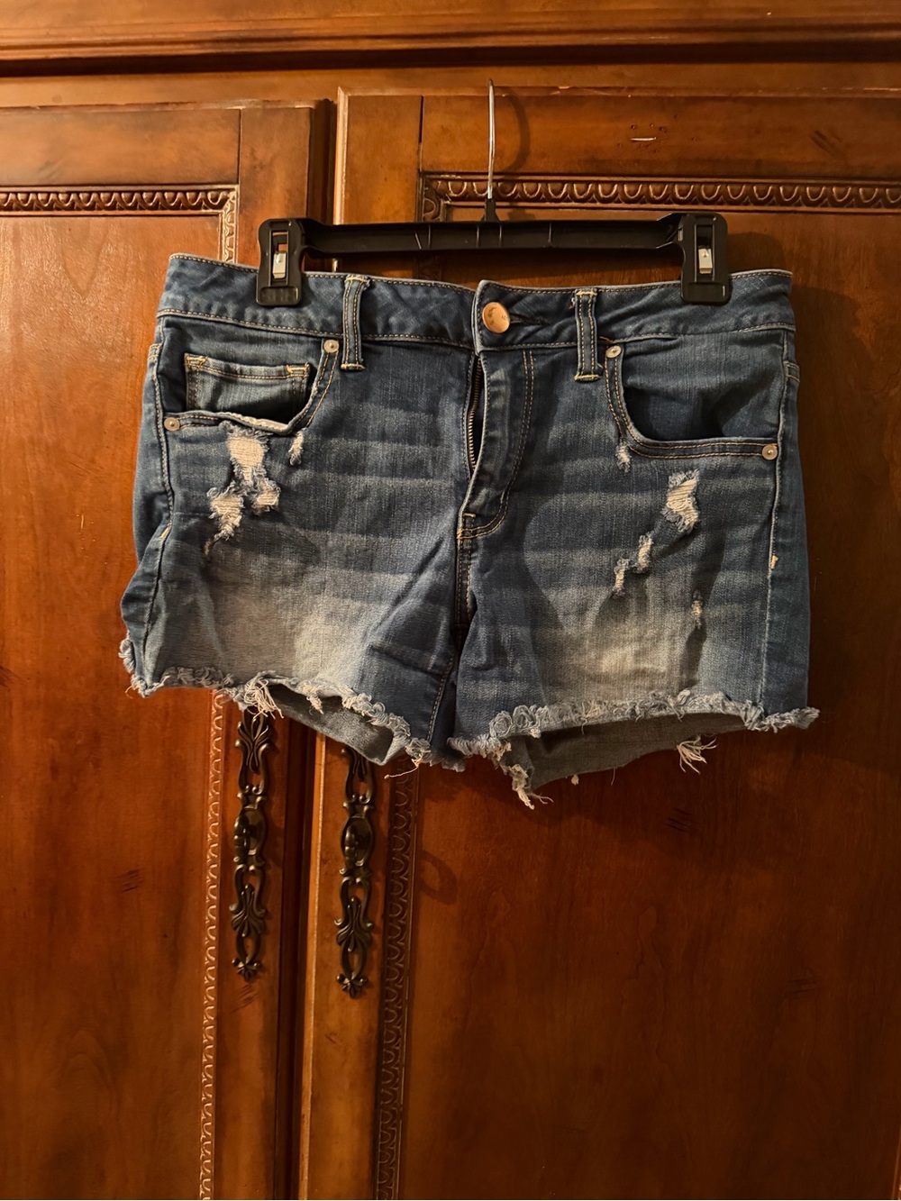 American eagle Distressed Blue Denim Women’s Shorts - Casual Summer Cutoffs
